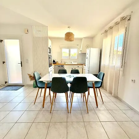 בית נופש Chez Audrey - Charmante - Jardin & Clim *
